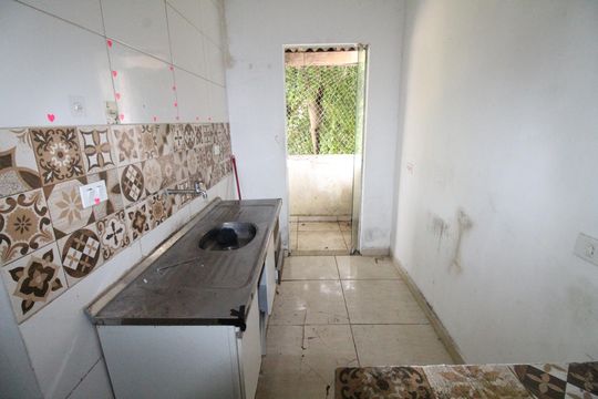 Cozinha de kitnet/studio para alugar com 1 quarto, 16m² em Jardim Bela Vista, São José dos Campos