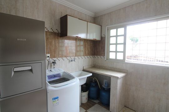 Área de Serviço de casa à venda com 3 quartos, 300m² em Vila Lais, São Paulo