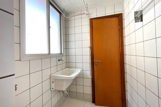 Apartamento à venda com 3 quartos, 78m² em Sagrada Família, Belo Horizonte