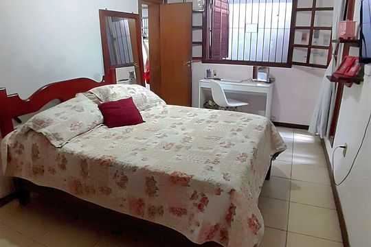 Suíte  de casa à venda com 4 quartos, 297m² em Alípio de Melo, Belo Horizonte