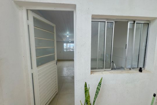 Área de Serviço de casa para alugar com 1 quarto, 28m² em Jardim Presidente Dutra, Guarulhos