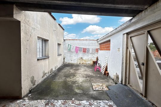 Garagem de casa à venda com 4 quartos, 183m² em Jardim das Maravilhas, Santo André
