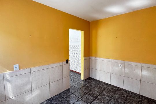 Casa à venda com 4 quartos, 183m² em Jardim das Maravilhas, Santo André
