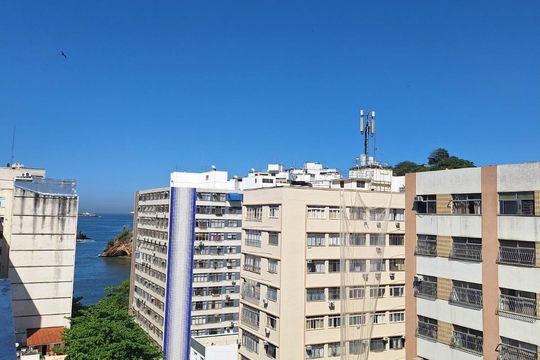 Vista de kitnet/studio para alugar com 1 quarto, 32m² em Ingá, Niterói