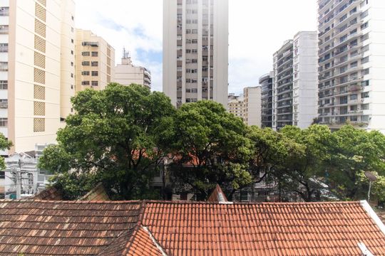Vista de kitnet/studio para alugar com 1 quarto, 32m² em Ingá, Niterói