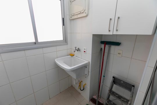 Área de serviço de apartamento para alugar com 2 quartos, 55m² em Bonfim, Campinas