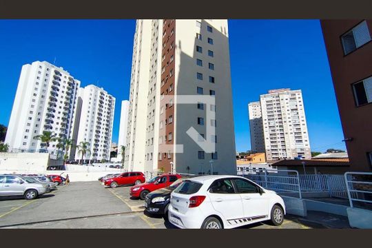 Área comum de apartamento para alugar com 2 quartos, 54m² em Jardim Roberto, Osasco