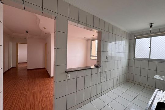 Cozinha de apartamento para alugar com 2 quartos, 54m² em Jardim Roberto, Osasco