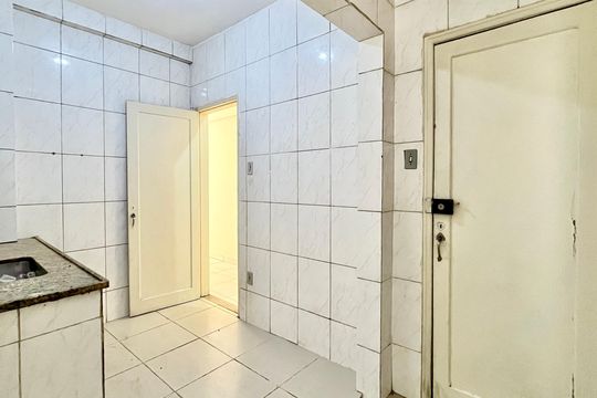 Apartamento para alugar com 3 quartos, 95m² em Centro, Belo Horizonte