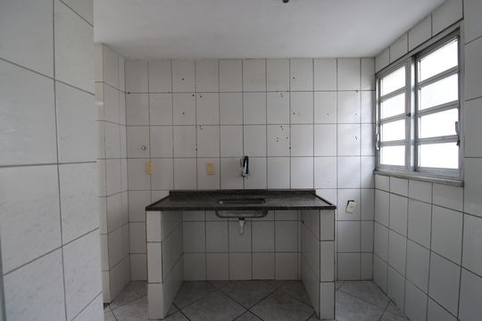 Cozinha de casa de condomínio para alugar com 2 quartos, 76m² em Anil, Rio de Janeiro