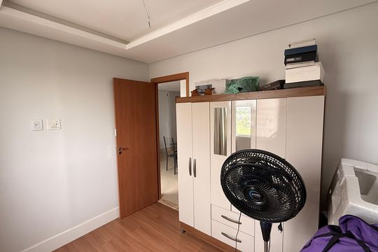 Quarto 1 de apartamento à venda com 2 quartos, 50m² em Jardim Atlantico, Goiânia