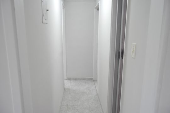 Corredor de casa para alugar com 2 quartos, 120m² em Pilares, Rio de Janeiro