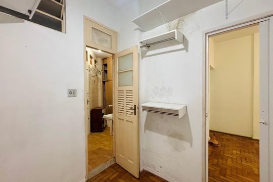 Apartamento à venda com 1 quarto, 60m² em Leme, Rio de Janeiro
