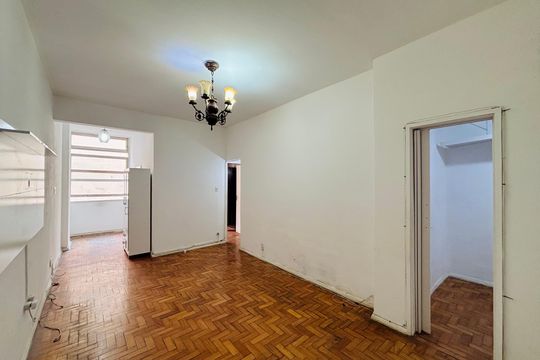 Apartamento à venda com 1 quarto, 60m² em Leme, Rio de Janeiro