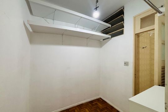 Apartamento à venda com 1 quarto, 60m² em Leme, Rio de Janeiro