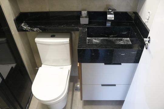 Banheiro de apartamento para alugar com 2 quartos, 39m² em Água Branca, São Paulo
