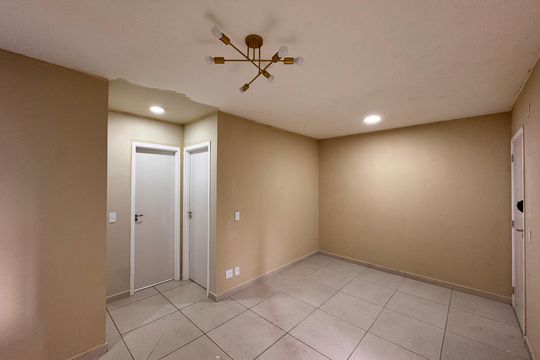 Sala de apartamento para alugar com 2 quartos, 49m² em Vargem Grande, Rio de Janeiro