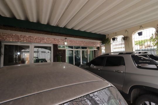 Garagem de casa à venda com 3 quartos, 364m² em Vila Lilica, Santo André