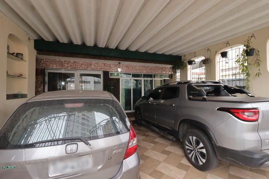 Garagem de casa à venda com 3 quartos, 364m² em Vila Lilica, Santo André