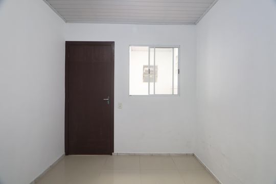 Quarto 2 de casa à venda com 2 quartos, 48m² em Centro, Canoas