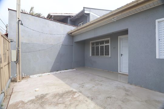 Garagem de casa à venda com 2 quartos, 48m² em Centro, Canoas