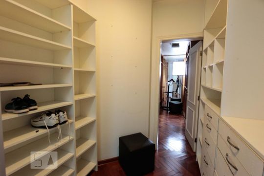Apartamento para alugar com 4 quartos, 260m² em Paraíso do Morumbi, São Paulo