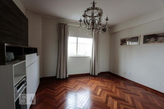 Apartamento para alugar com 4 quartos, 260m² em Paraíso do Morumbi, São Paulo