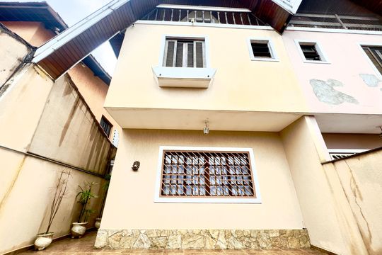 Garagem de casa à venda com 3 quartos, 190m² em Jardim Bom Clima, Guarulhos