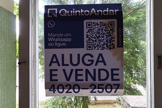 Plaquinha de apartamento para alugar com 2 quartos, 86m² em Jardim do Salso, Porto Alegre