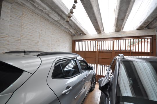Garagem de casa à venda com 2 quartos, 130m² em Vila Medeiros, São Paulo