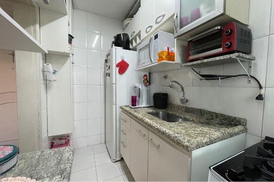 Cozinha de apartamento para alugar com 3 quartos, 65m² em Jardim das Laranjeiras, São Paulo