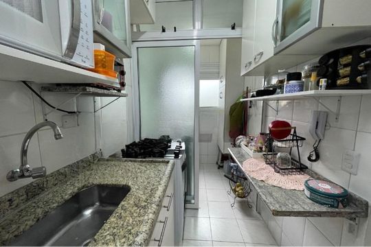 Cozinha de apartamento para alugar com 3 quartos, 65m² em Jardim das Laranjeiras, São Paulo