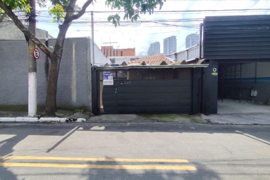 Fachada de casa para alugar com 2 quartos, 100m² em Santo Amaro, São Paulo