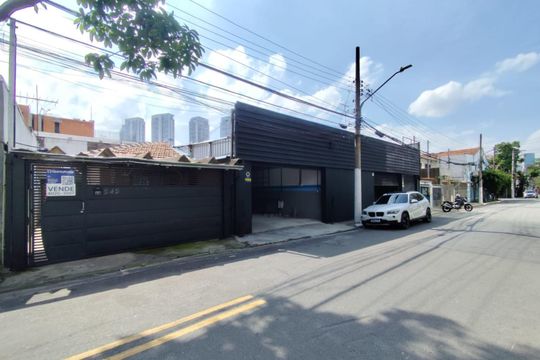 Fachada de casa para alugar com 2 quartos, 100m² em Santo Amaro, São Paulo