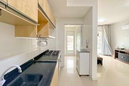Cozinha de apartamento para alugar com 3 quartos, 84m² em Areias, São José