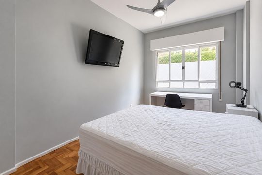 Dormitório 2 de apartamento para alugar com 2 quartos, 80m² em Jardim Paulista, São Paulo