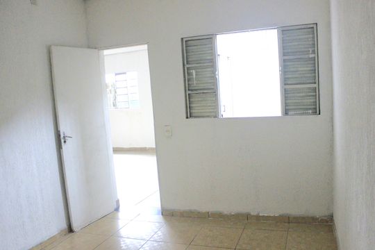 Quarto 1 de casa para alugar com 3 quartos, 70m² em Jardim Paulista, Guarulhos