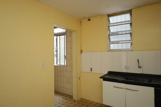 Cozinha de apartamento à venda com 2 quartos, 54m² em Jardim Bonifacio, São Paulo
