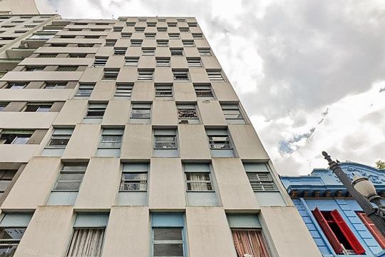Fachada de kitnet/studio para alugar com 1 quarto, 32m² em República, São Paulo