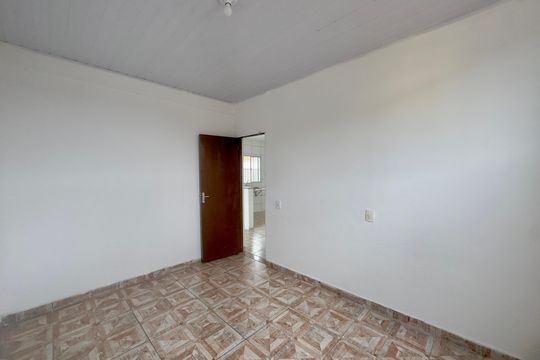 Quarto 2 de casa para alugar com 2 quartos, 50m² em Jardim Paulista, Guarulhos