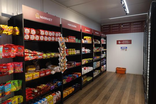 Área comum - Mercado de apartamento para alugar com 2 quartos, 42m² em Fazenda Caguaçu, São Paulo