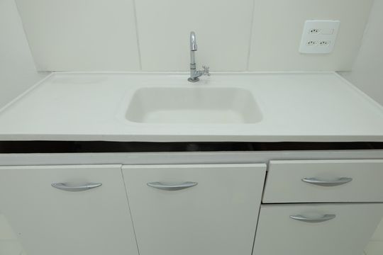 Cozinha de apartamento para alugar com 2 quartos, 42m² em Fazenda Caguaçu, São Paulo