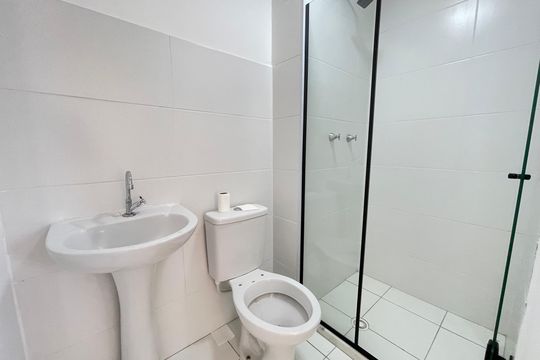 Banheiro de apartamento para alugar com 2 quartos, 38m² em Jaguaré, São Paulo