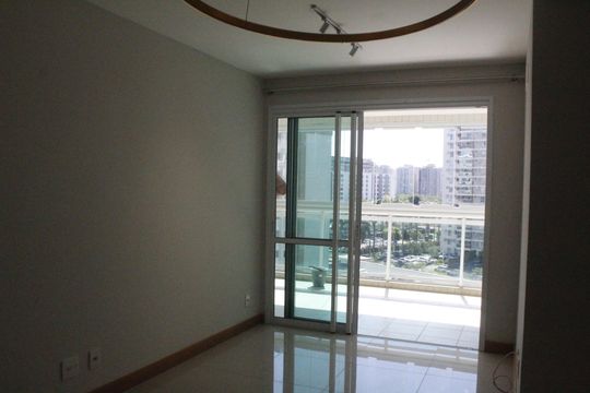 Sala de apartamento para alugar com 3 quartos, 76m² em Barra Olímpica, Rio de Janeiro