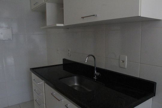 Cozinha de apartamento para alugar com 3 quartos, 76m² em Barra Olímpica, Rio de Janeiro