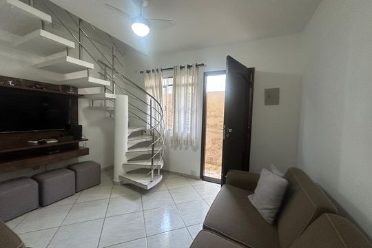 Sala de casa à venda com 3 quartos, 142m² em Parque Viana, Barueri