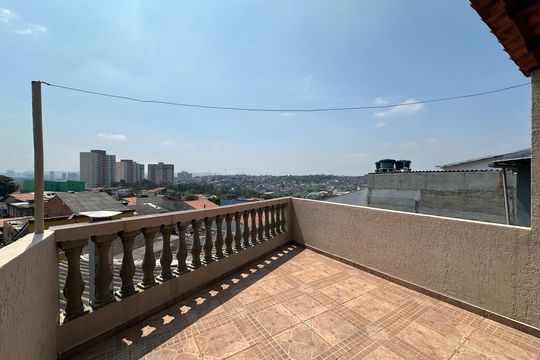 Varanda de casa à venda com 3 quartos, 142m² em Parque Viana, Barueri