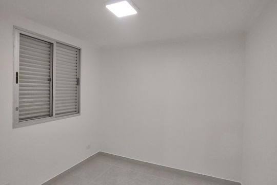 Quarto 1 de apartamento para alugar com 2 quartos, 56m² em São José, São Caetano do Sul