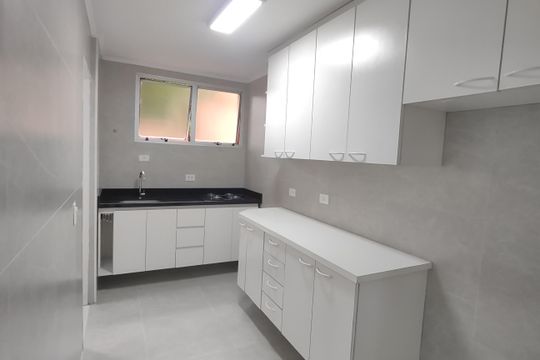 Cozinha de apartamento para alugar com 2 quartos, 56m² em São José, São Caetano do Sul