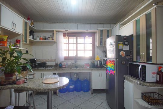 Cozinha de casa à venda com 3 quartos, 329m² em Scharlau, São Leopoldo